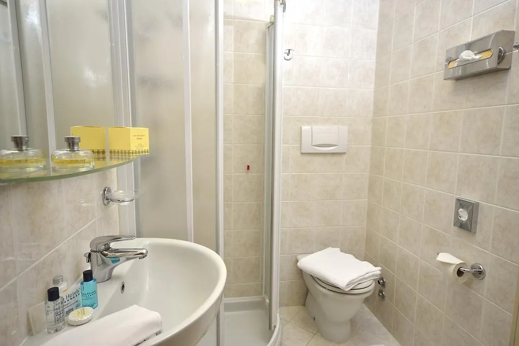 Ariosto Hotel ميلان