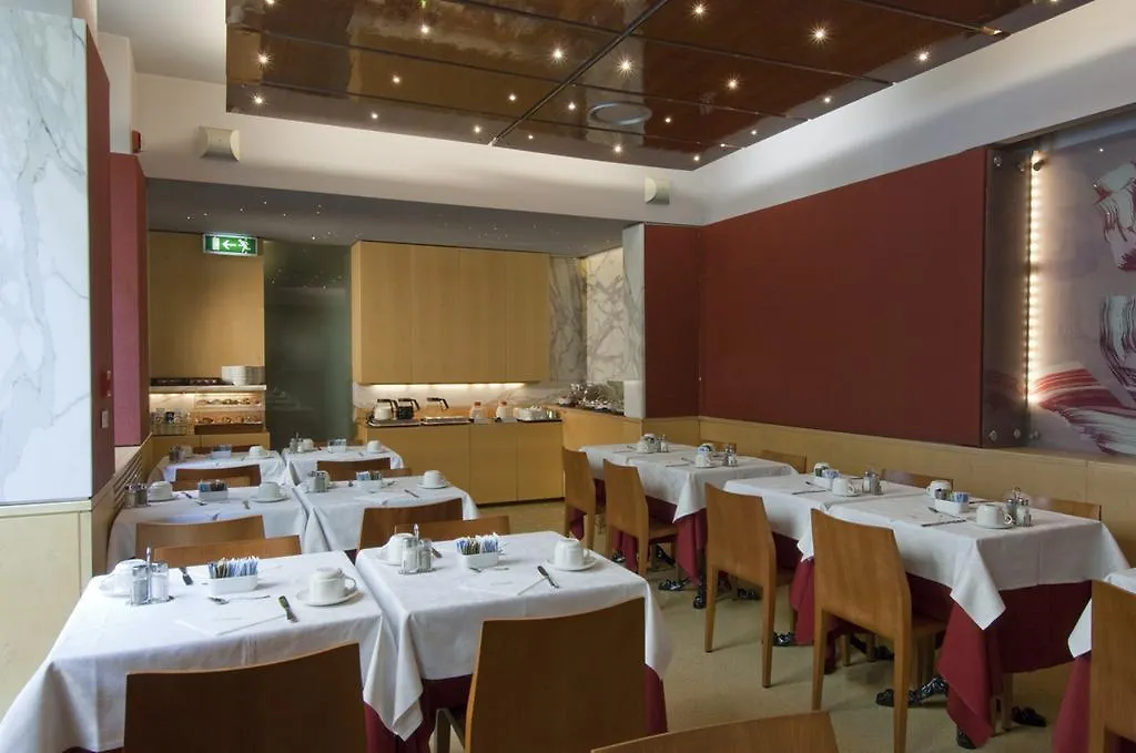 Ariosto Hotel ميلان 4*,