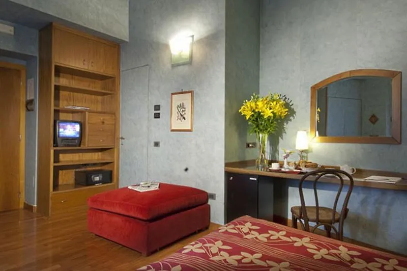 Ariosto Hotel Milano 4*,  Italia